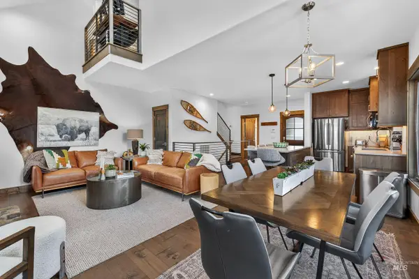 71 Golden Bar Court, Donnelly, ID 83615