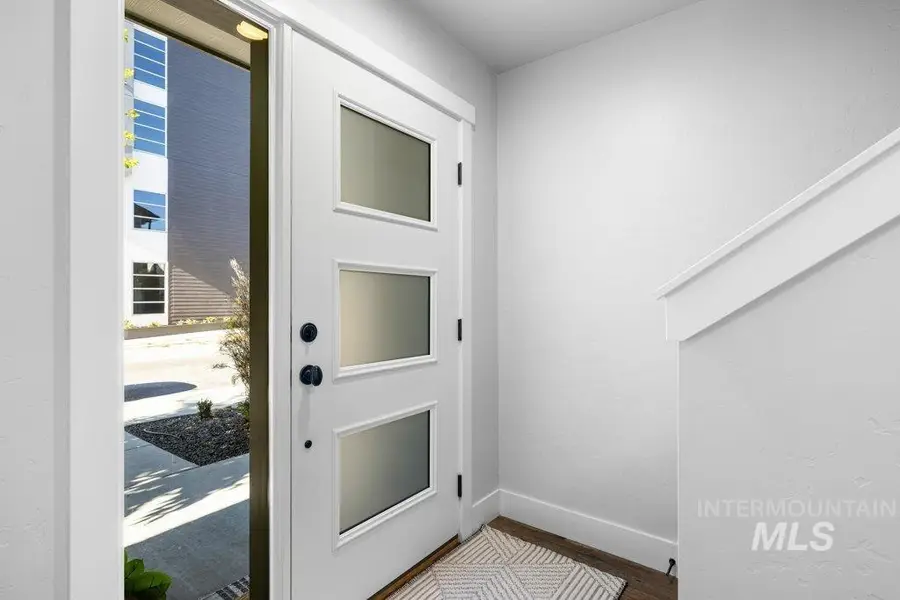 4218 N Freeride Ln, Garden City, ID 83714 - Image #3