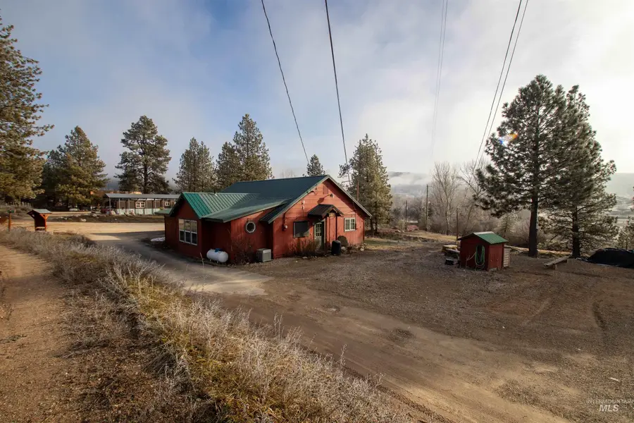 609 S Middlefork Rd, Garden Valley, ID 83622 - Image #3