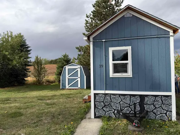 1751 N Polk Ext #39, Moscow, ID 83843