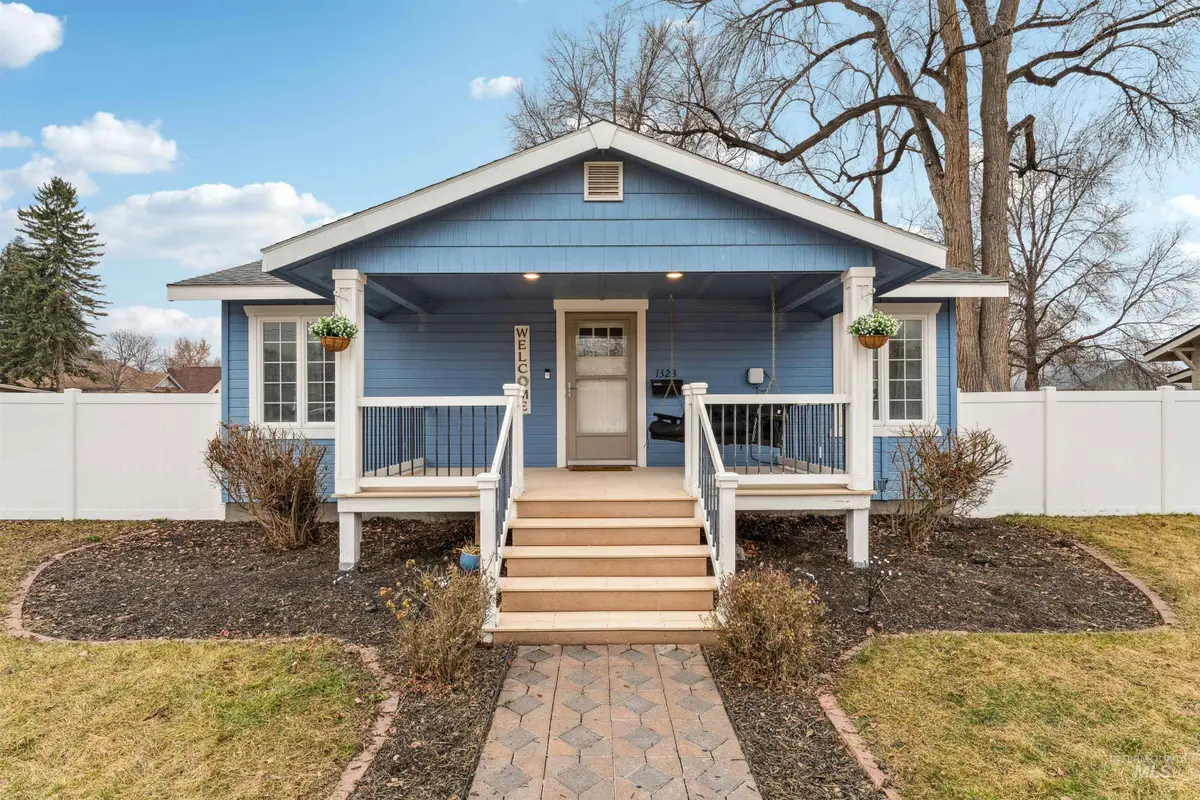 1323 S 9th St, Nampa, ID 83651 - Image #1