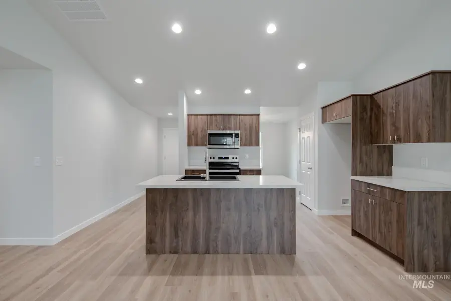 1870 W Unforgettable St, Meridian, ID 83642 - Image #3