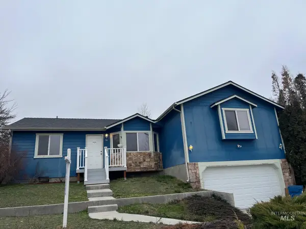 58 S Peppermint Dr, Nampa, ID 83687