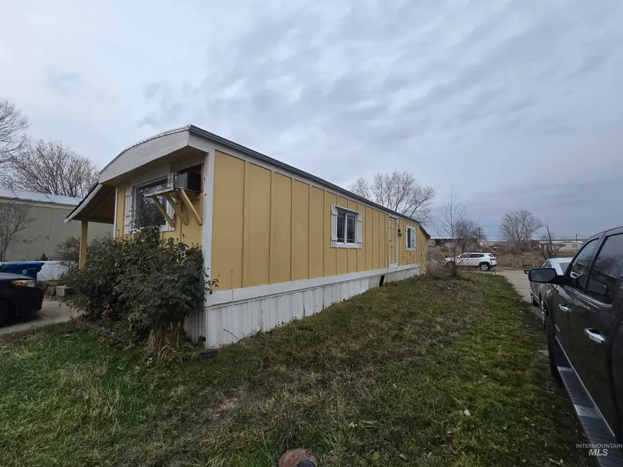 502 N 40th #28, Nampa, ID 83687 - Image #3