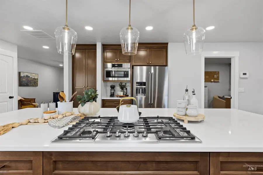 514 W Ross Ln, Caldwell, ID 83605 - Image #3