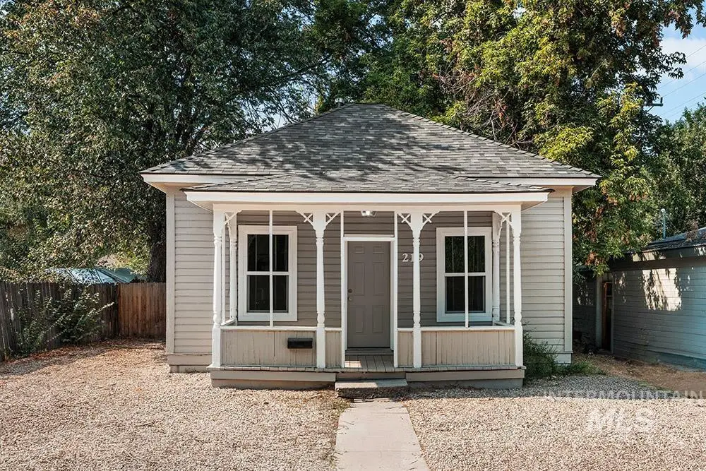 219 14th Ave N, Nampa, ID 83687 - #1