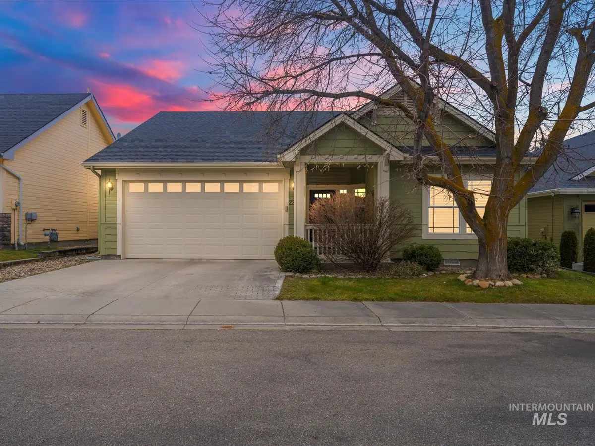 2333 N Eagle Creek, Eagle, ID 83616 - Image #1