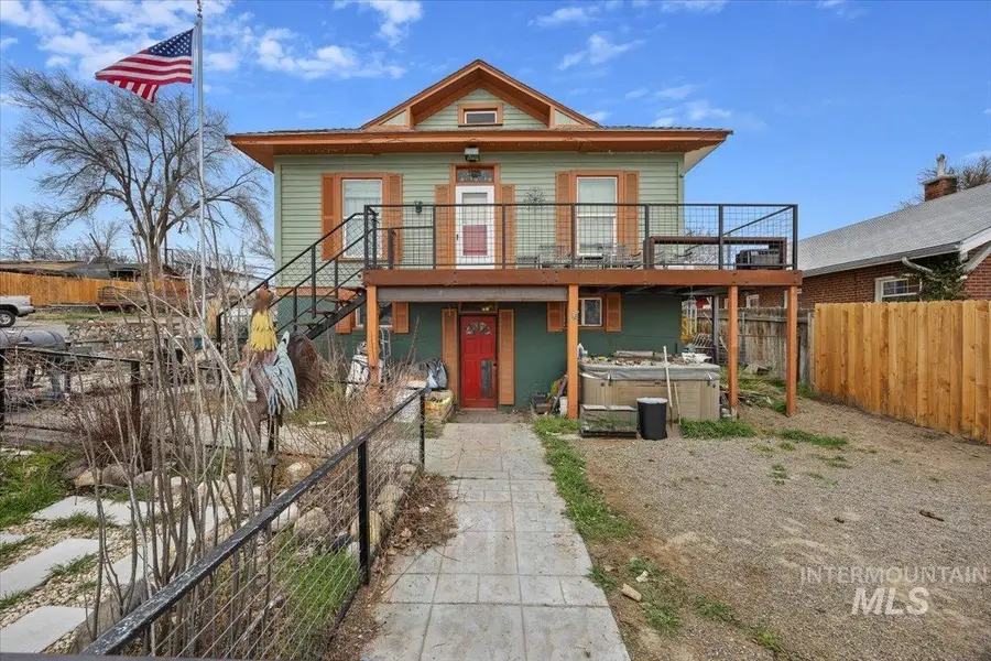 410 N Logan, Glenns Ferry, ID 83623 - Image #2