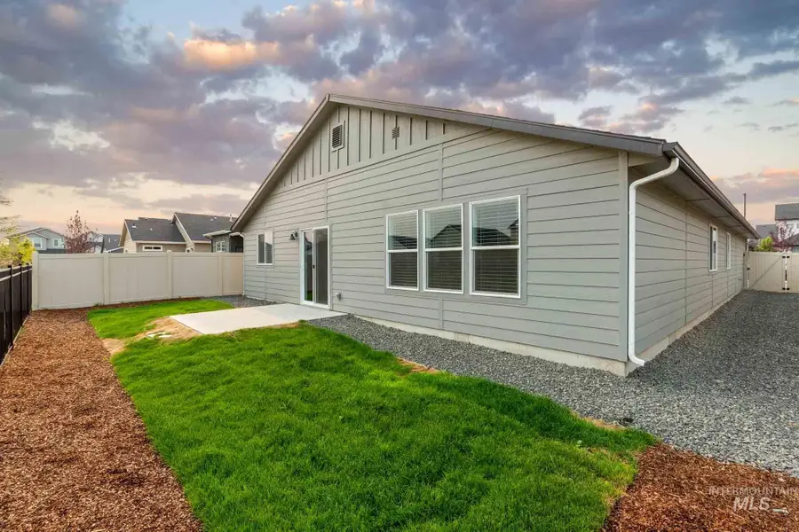 4394 W Sunny Cove St, Meridian, ID 83646 - #3