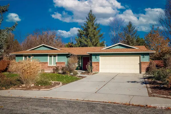 346 E Mission Dr, Eagle, ID 83616