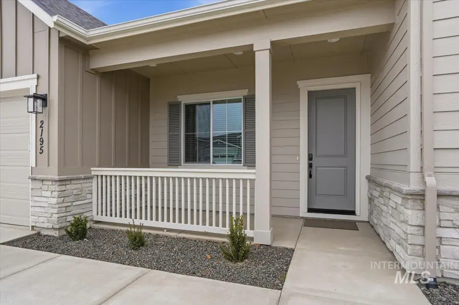 2195 N Kenora Ave, Star, ID 83669 - #2