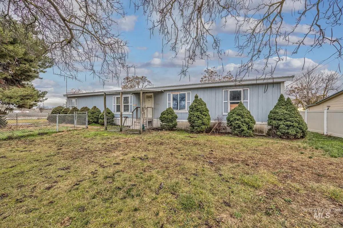 1445 SE Claude Rd, Ontario, OR 97914 - Image #1