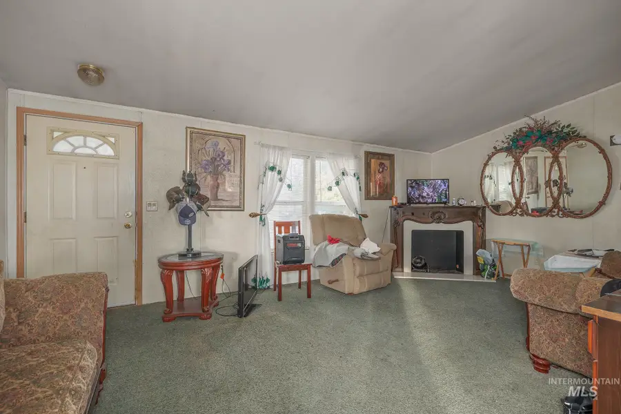 1445 SE Claude Rd, Ontario, OR 97914 - Image #2