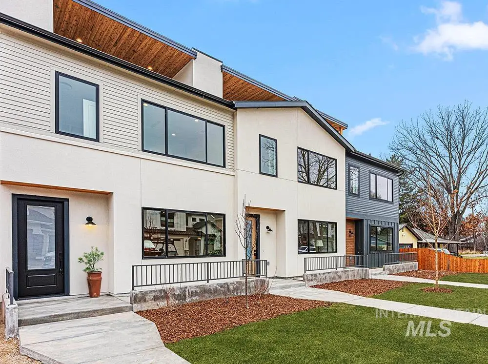 3353 W Whimbrel Lane #Middle Unit, Boise, ID 83703 - Image #1