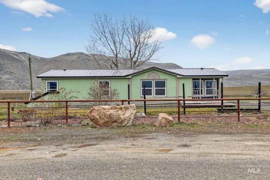 2284 Weiser River Rd, Weiser, ID 83672 - Image #2