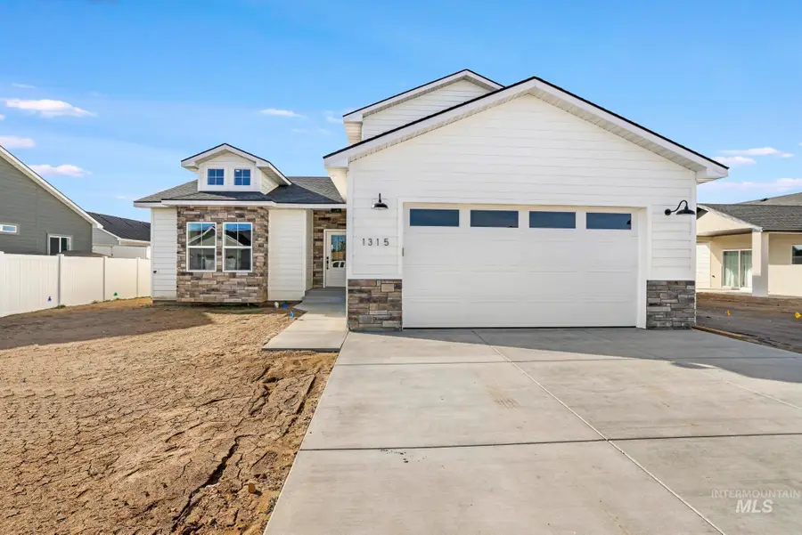 1315 J Street, Rupert, ID 83350 - #3