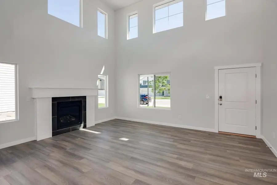 18447 N Sweet William Ave, Nampa, ID 83687 - Image #2