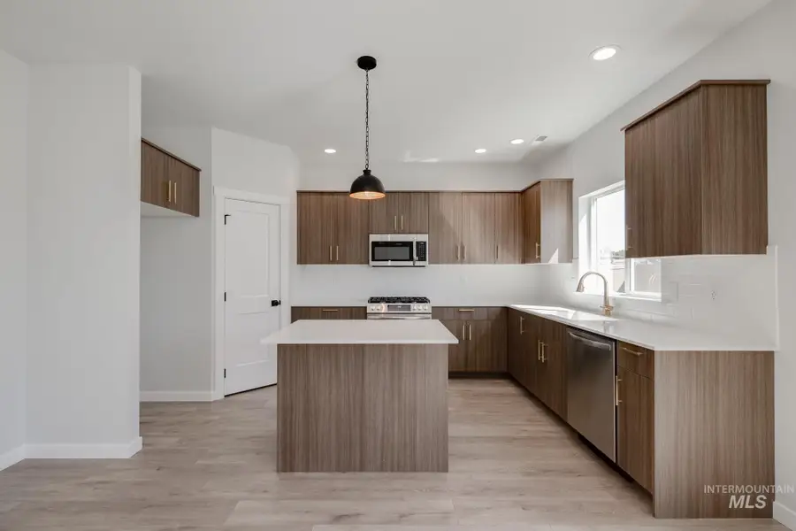 5058 E Open Canyon Dr, Nampa, ID 83687 - Image #3