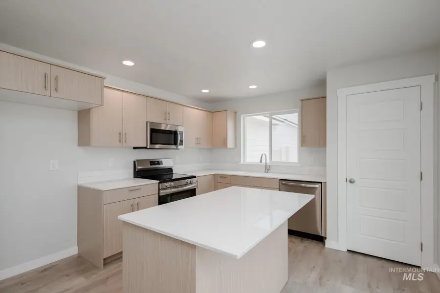 5072 E Open Canyon Dr, Nampa, ID 83687 - Image #3