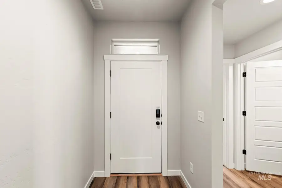 5400 S Bittercreek Ave, Meridian, ID 83642 - #2