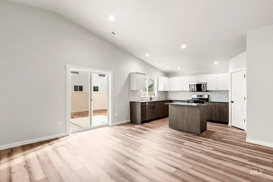 5400 S Bittercreek Ave, Meridian, ID 83642 - #3