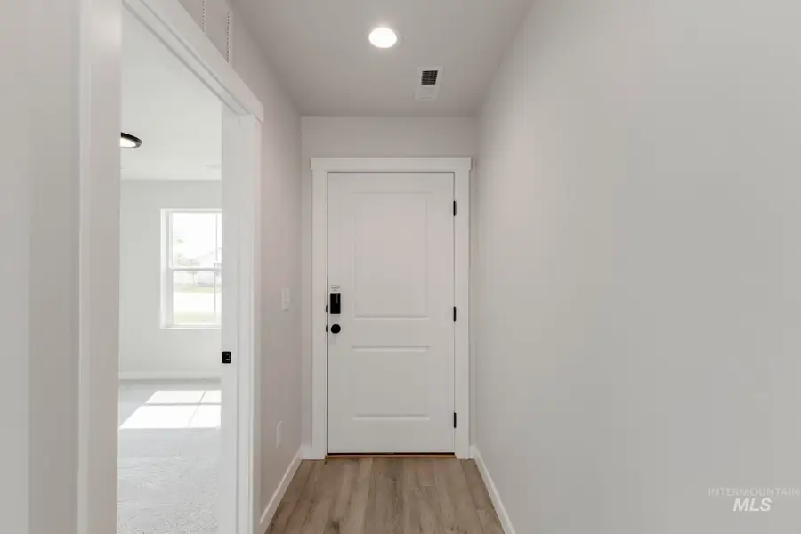 3763 E Syracuse St, Nampa, ID 83686 - Image #2