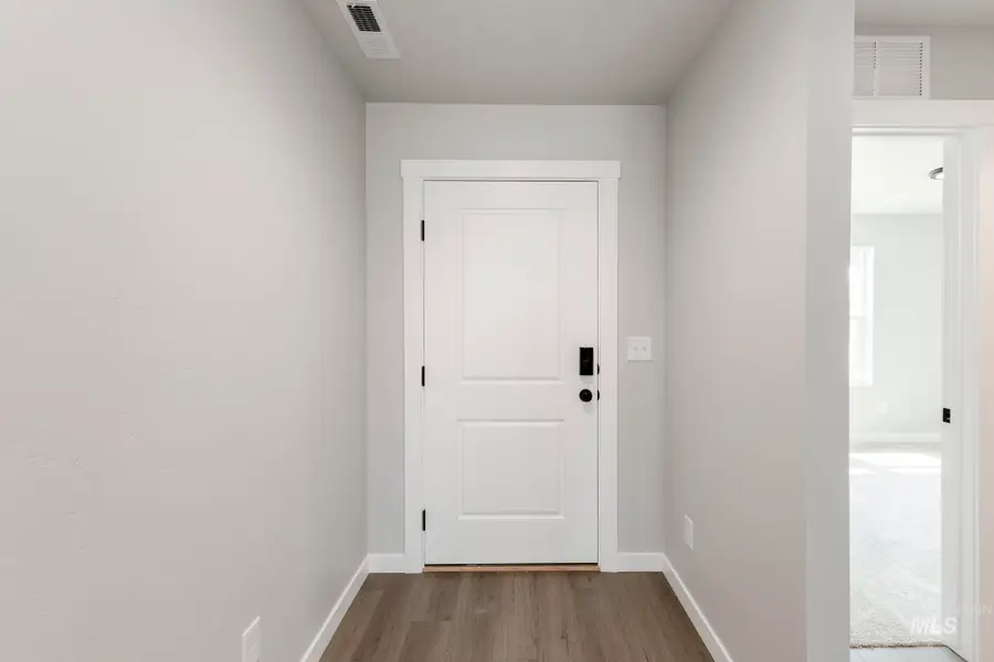 3753 E Syracuse St, Nampa, ID 83686 - Image #2