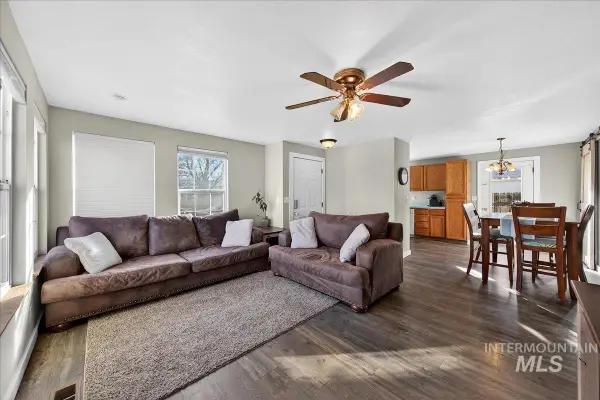 611 Nw 15th, Meridian, ID 83642