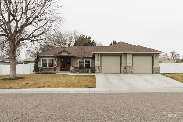 641 NW 15th St., Ontario, OR 97914