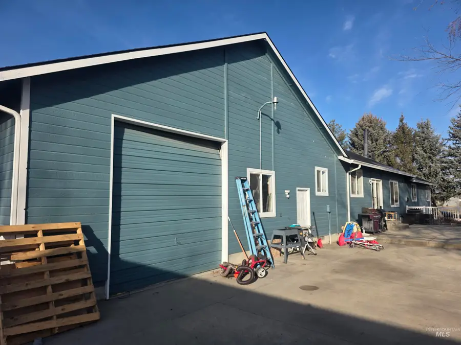 4864 N Larkwood Pl, Meridian, ID 83646 - #3