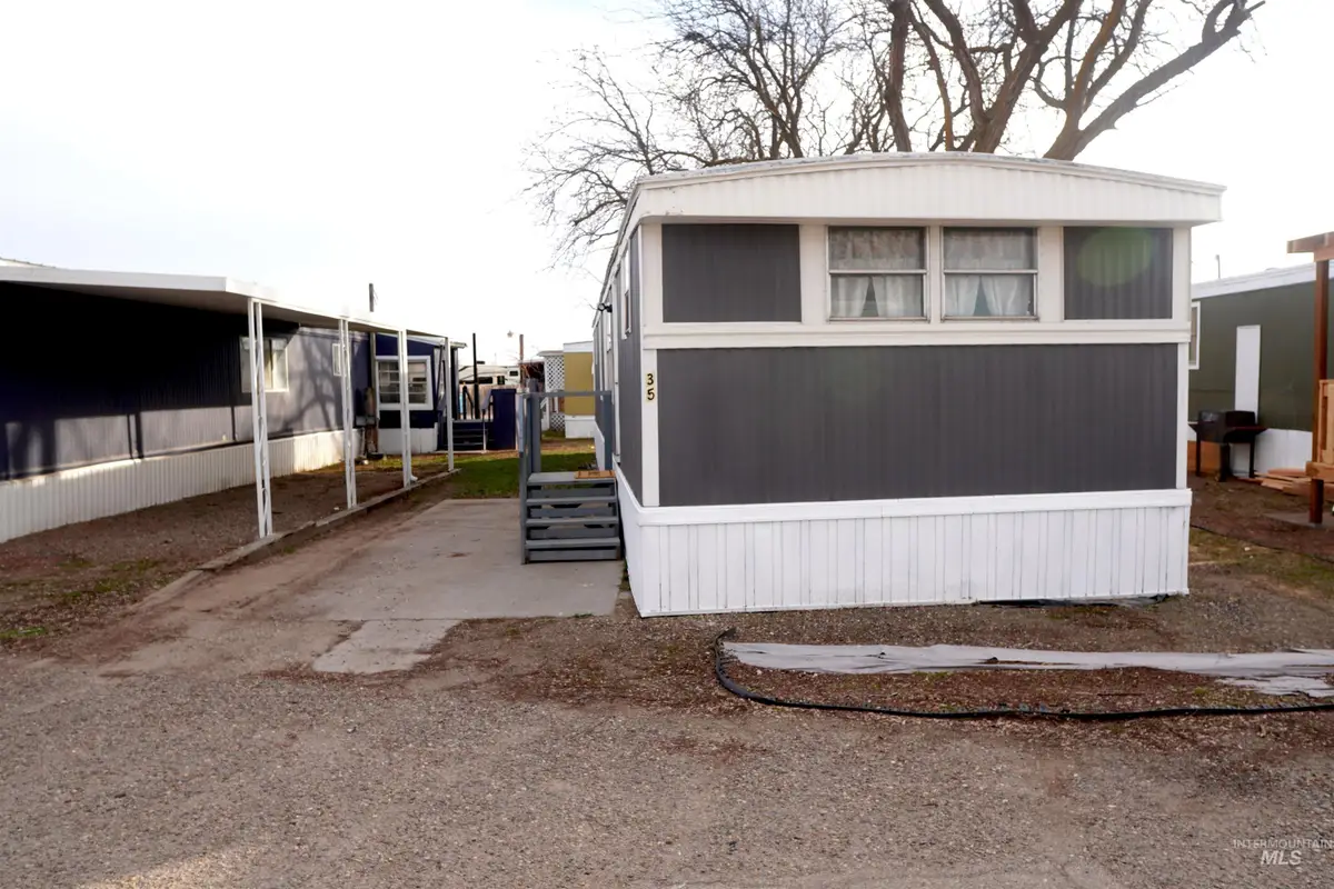 489 SE 2nd Ave #35, Ontario, OR 97914 - #1