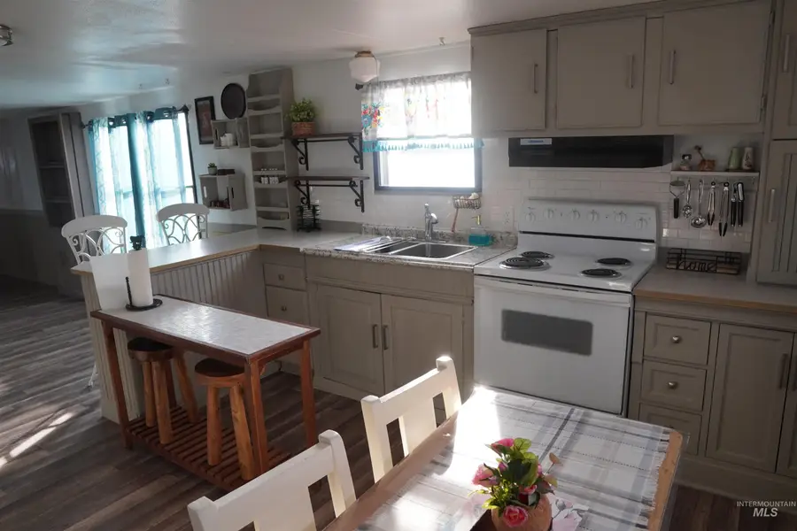 489 SE 2nd Ave #35, Ontario, OR 97914 - #3