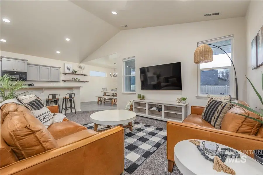 2213 E Elm Grove Dr, Nampa, ID 83686 - Image #3