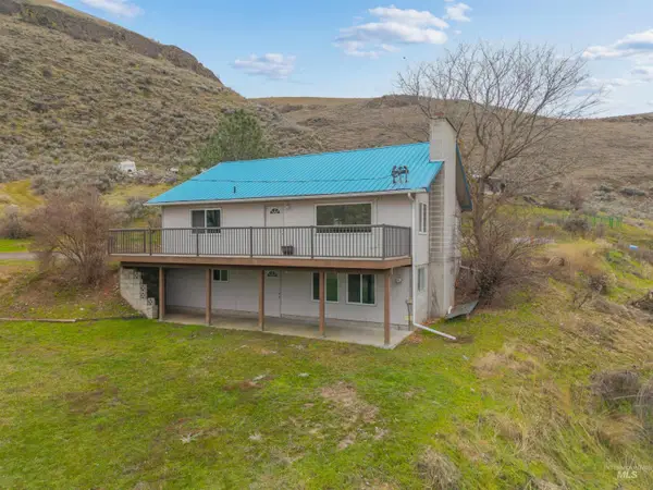 8049 Asotin Creek Road, Asotin, WA 99402