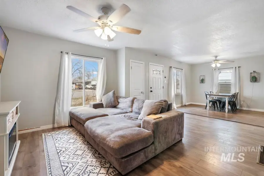 821 12th Ave N, Buhl, ID 83316 - Image #3