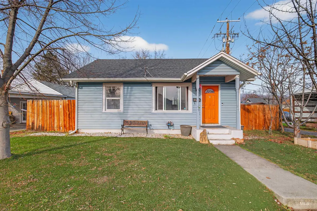 912 Elm Street, Clarkston, WA 99403 - Image #1