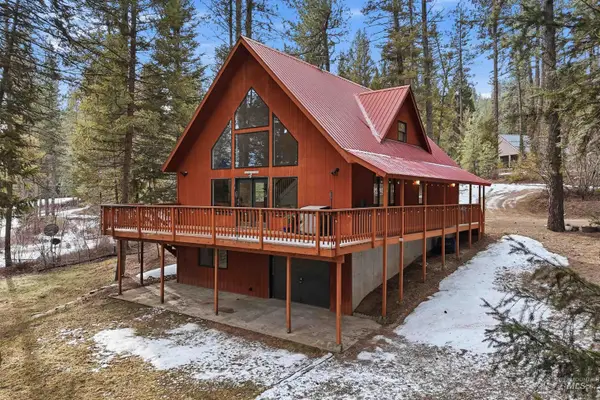 22 Ponderosa Way, Garden Valley, ID 83622