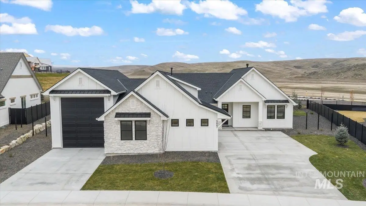 5667 W Haughburn Dr, Eagle, ID 83616 - Image #1