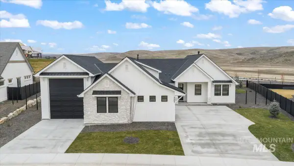 5667 W Haughburn Dr, Eagle, ID 83616