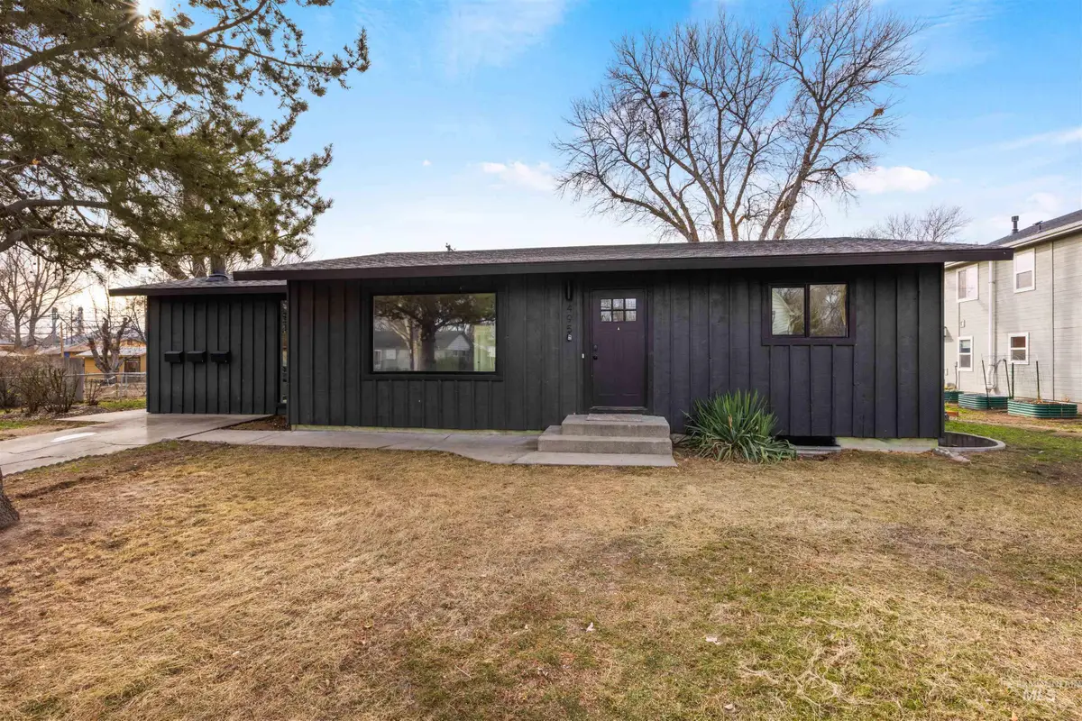 495 S 3rd East, Mountain Home, ID 83647 - #1