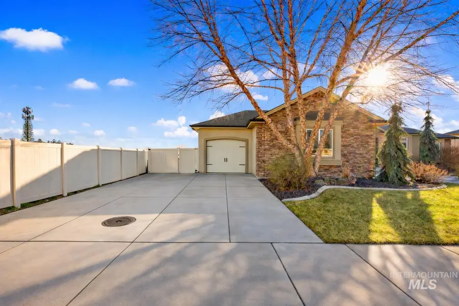 2021 W Sagwon Dr, Kuna, ID 83634 - Image #2