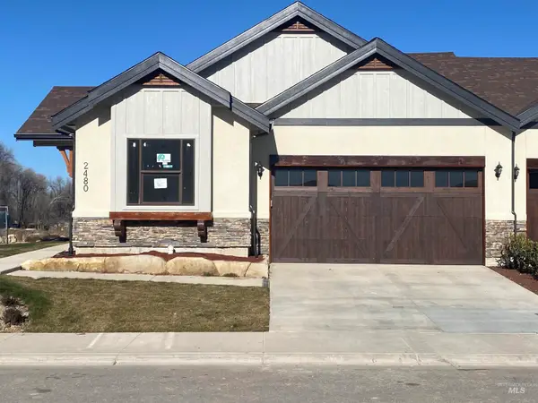 2480 E Hidden Creek Street, Nampa, ID 83687