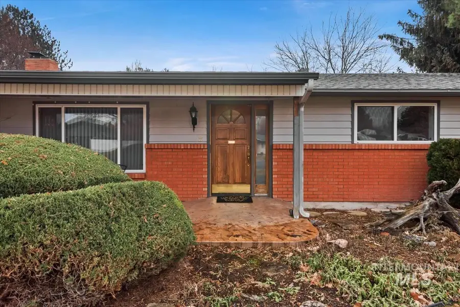 10705 W Onondaga Dr, Boise, ID 83709 - Image #2