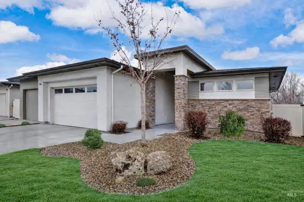 556 W Carnelian Lane, Eagle, ID 83616