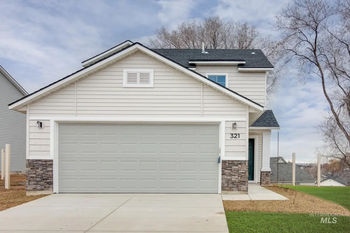 301 Whitetail Ave, Horseshoe Bend, ID 83629 - Image #1