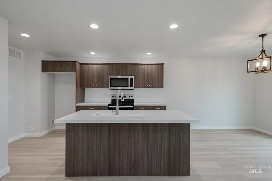 301 Whitetail Ave, Horseshoe Bend, ID 83629 - Image #3