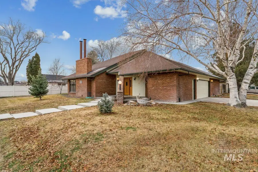 811 N Horton St, Nampa, ID 83651 - Image #3