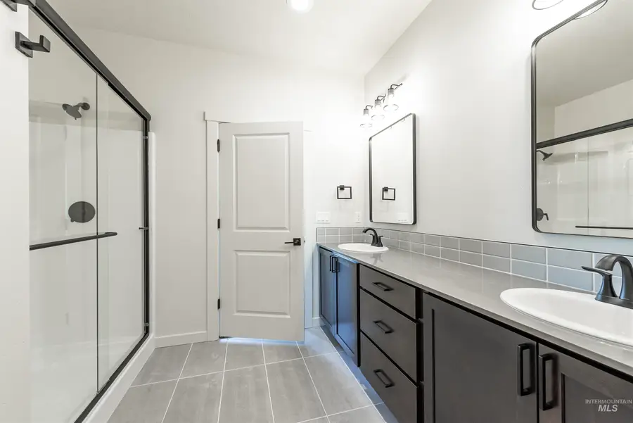 390 S Bumper Way, Boise, ID 83716 - Image #3