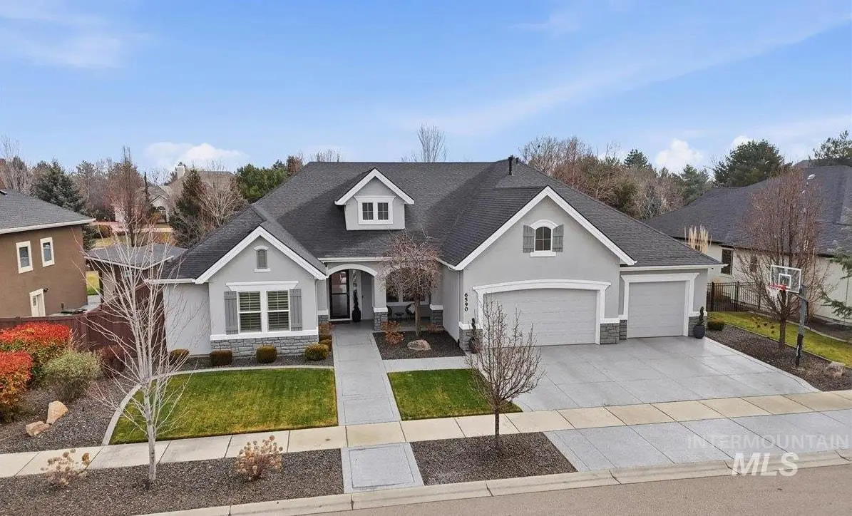 6590 N Fairborn Ave, Meridian, ID 83646 - Image #1