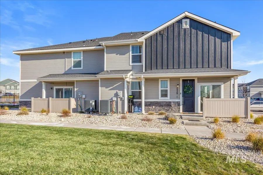 2329 E Spice Loop #1, Nampa, ID 83687 - Image #2